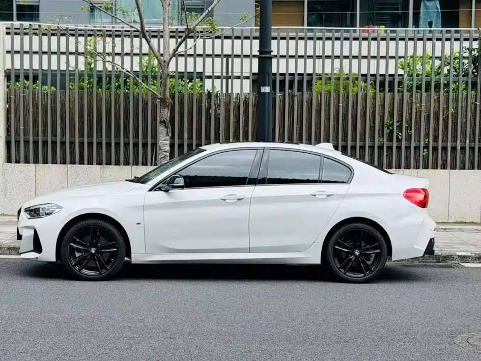 BMW 1 Series — миниатюра 2