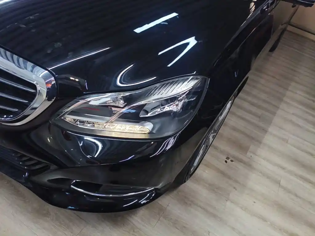 Mercedes-Benz E-Class — миниатюра 24