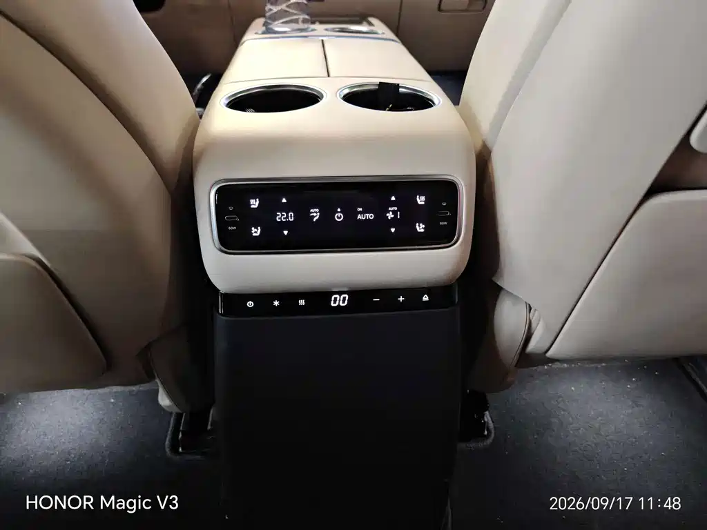 Li Auto Li L9 — миниатюра 10