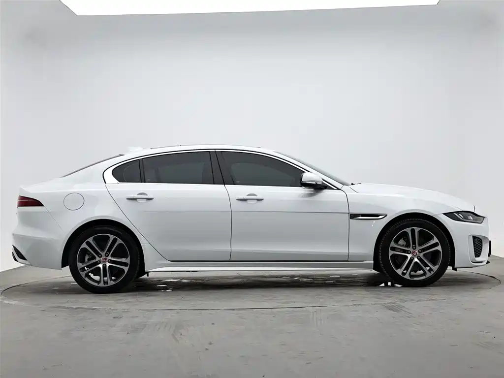 Jaguar XEL 2024 2.0T 250PS R-DYNAMIC S Sport