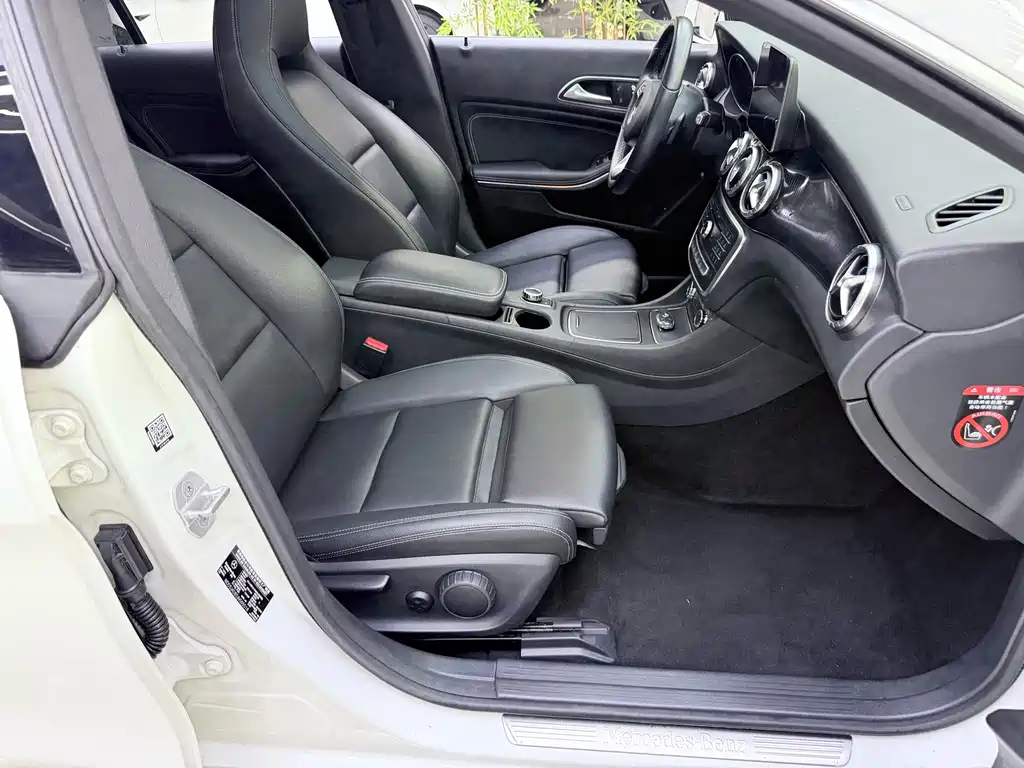 Mercedes-Benz CLA (Import) — миниатюра 11