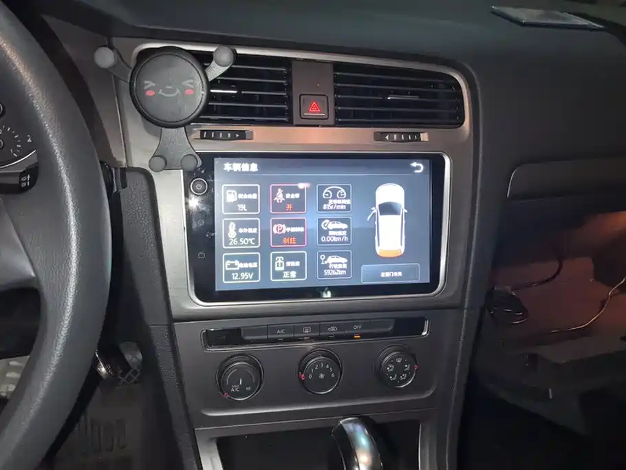 Volkswagen Golf — миниатюра 13