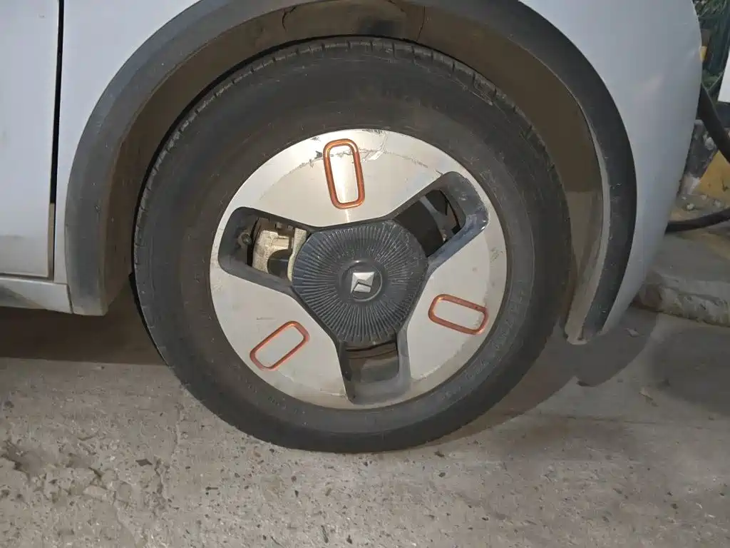 Baojun KiWi EV — миниатюра 25