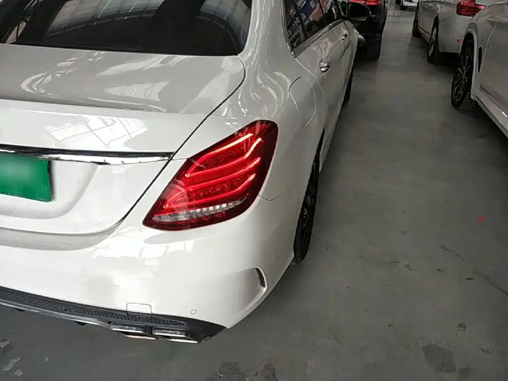 Mercedes-Benz C-Class — миниатюра 8