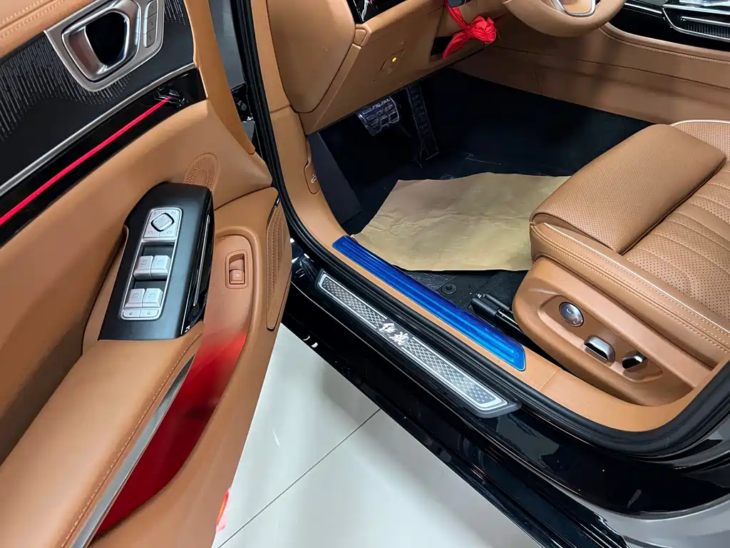 Hongqi H9 2025 2.0T Luxury 5 мест
