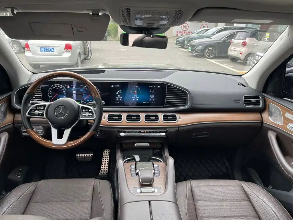 Mercedes-Benz GLS — миниатюра 4