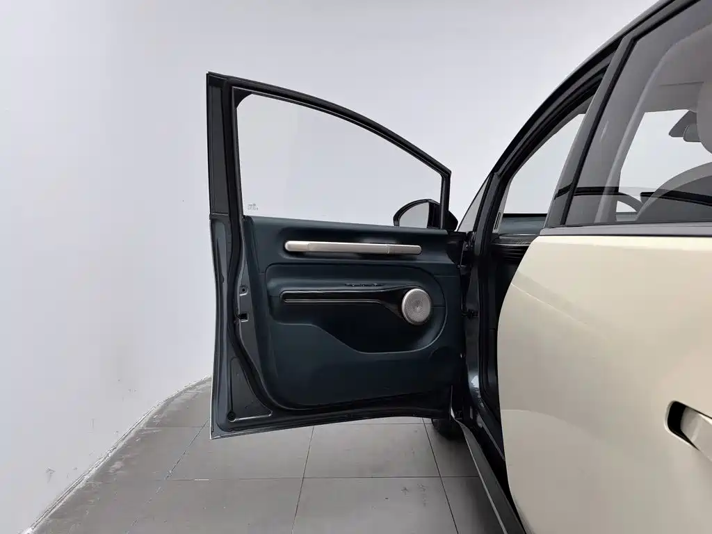 Baojun Yunduo — миниатюра 8
