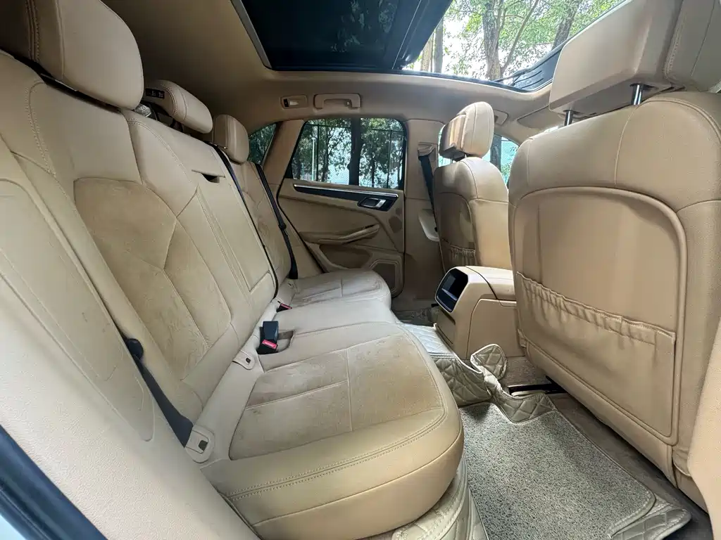 Porsche Macan — миниатюра 18