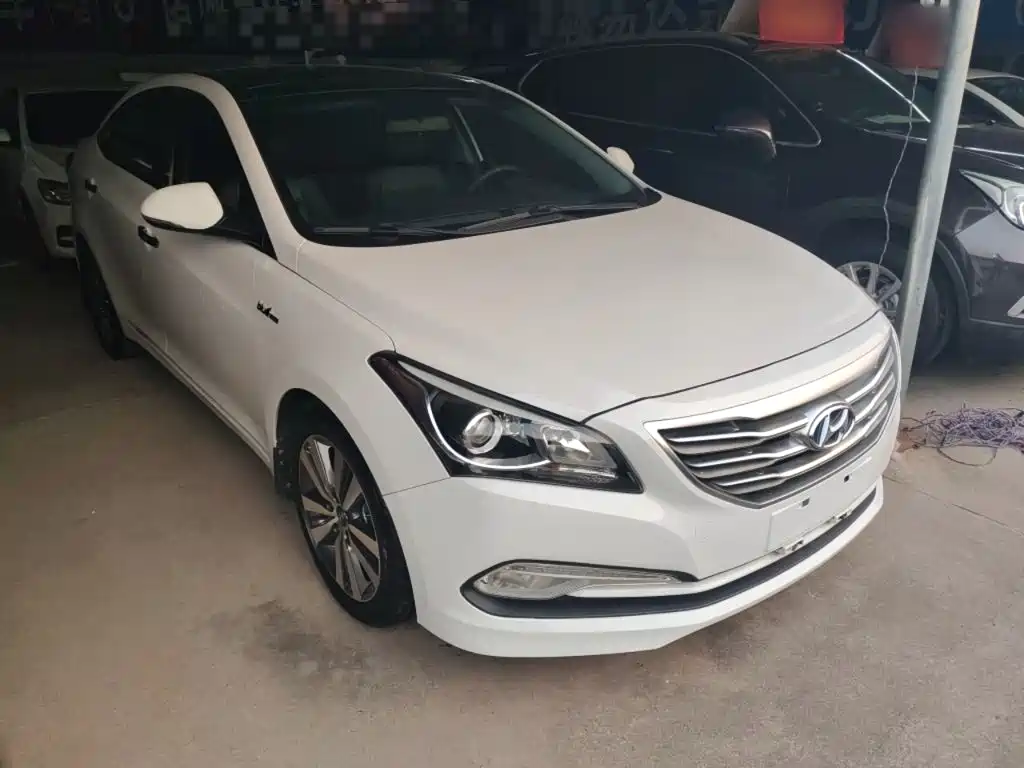Hyundai Mistra — миниатюра 4