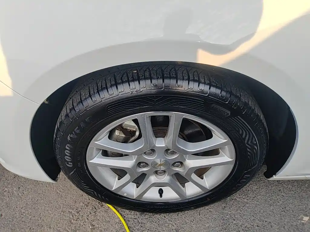 Chevrolet Malibu — миниатюра 23
