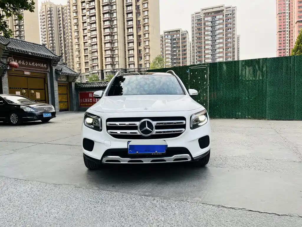 Mercedes-Benz GLB — миниатюра 2