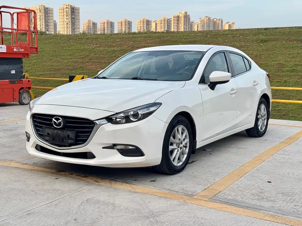 Mazda 3 Axela 2019