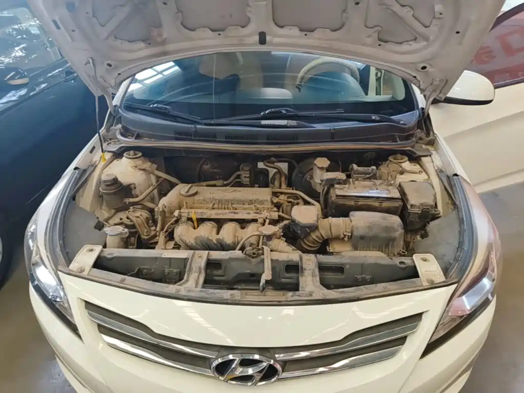 Hyundai Verna — миниатюра 20
