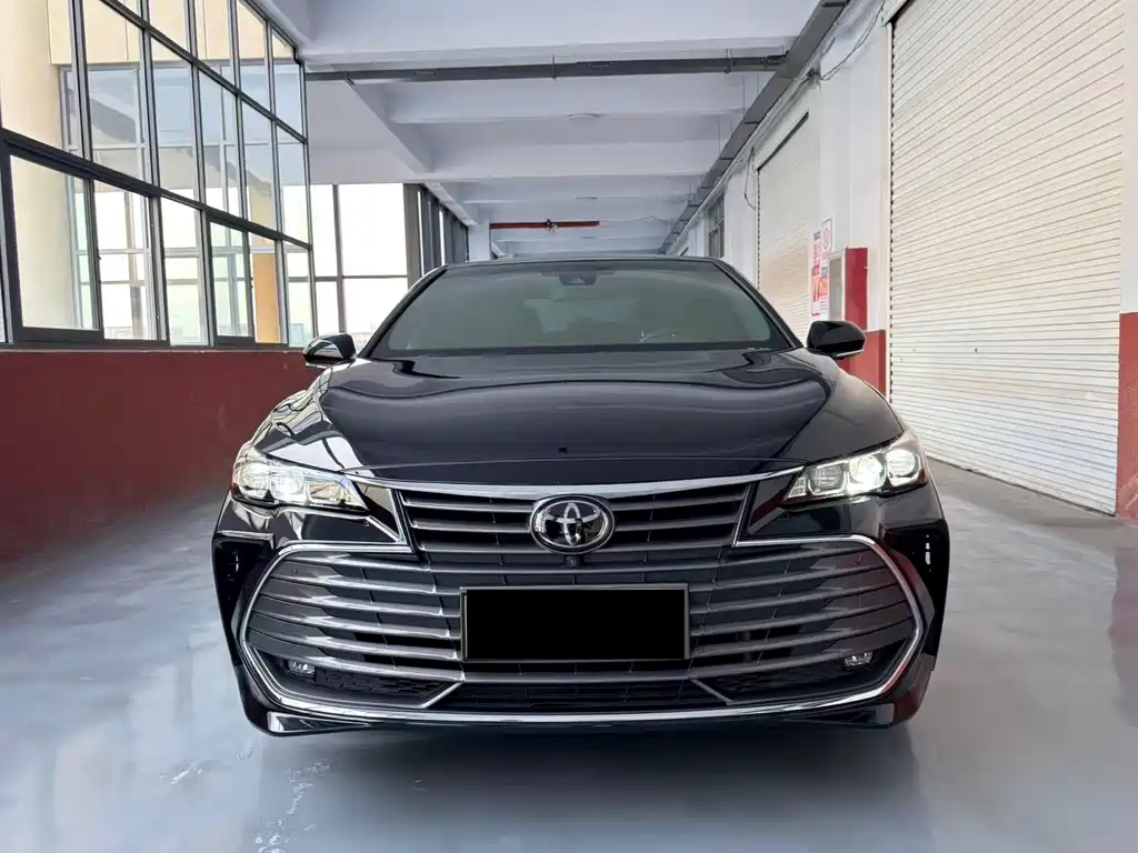 Купить Toyota Avalon