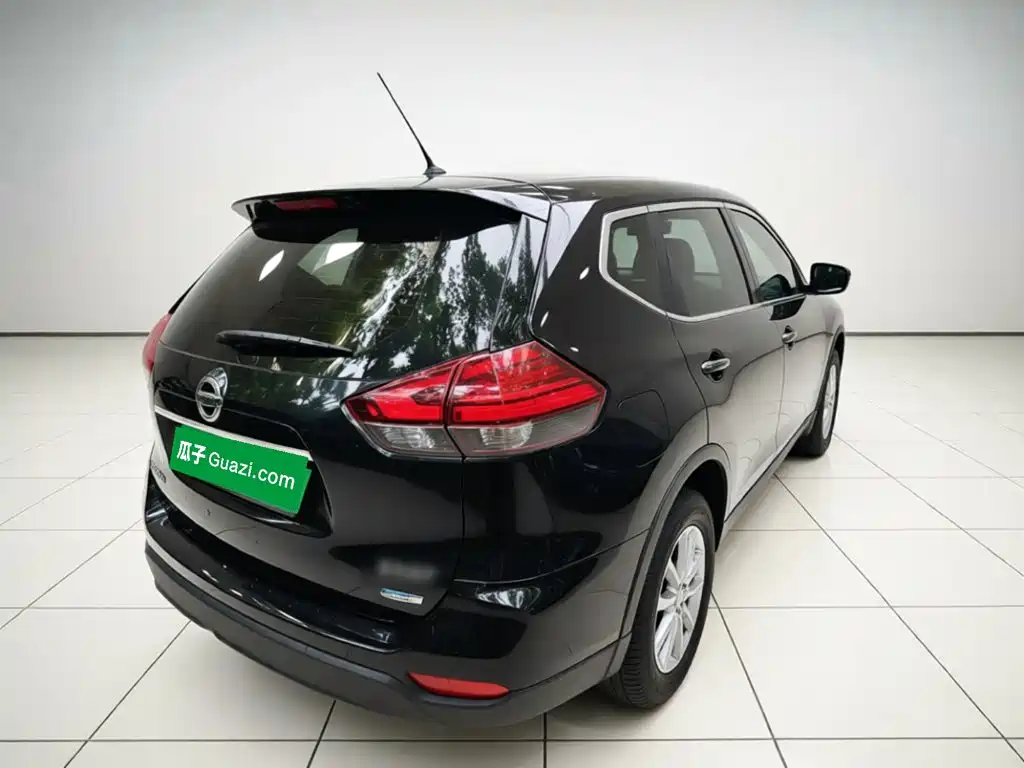 Nissan X-Trail — миниатюра 6
