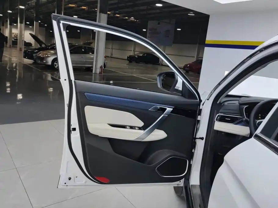 Geely Boyue — миниатюра 7