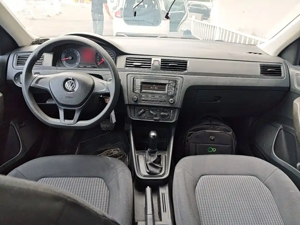 Volkswagen Santana — миниатюра 10