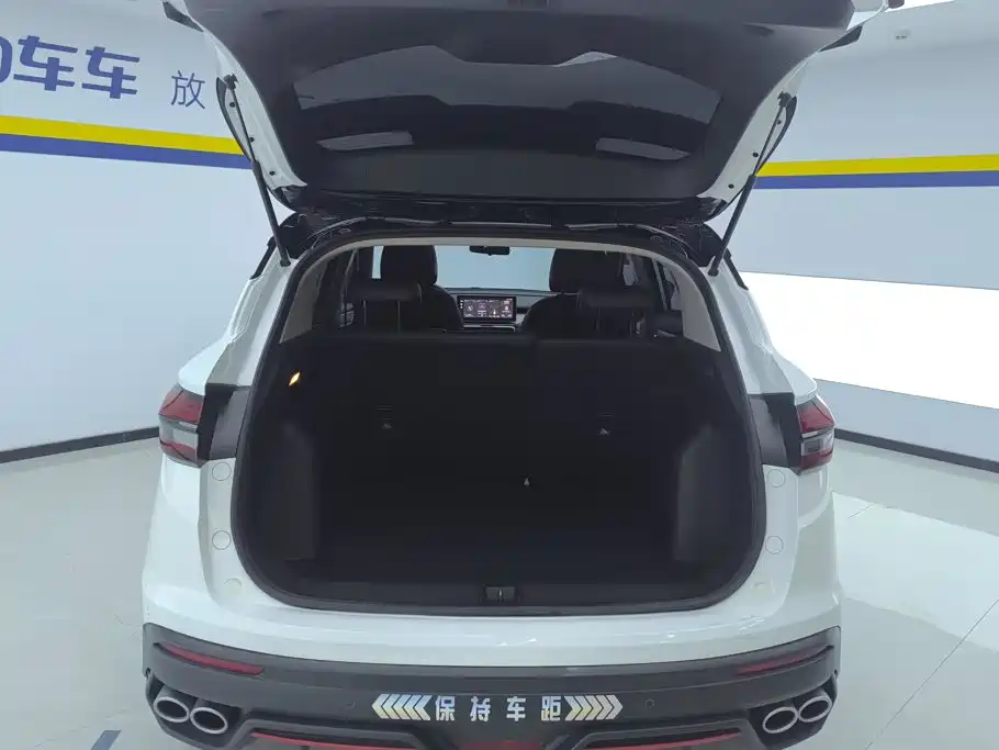 Geely Binyue — миниатюра 4