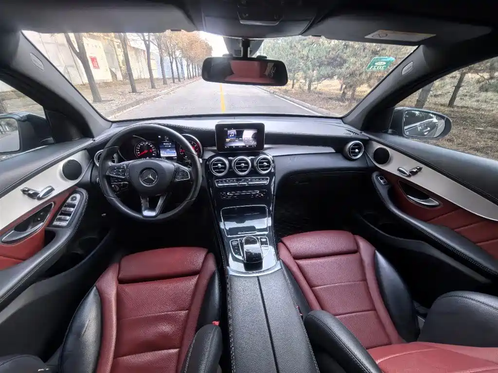 MERCEDES-BENZ GLC COUPE