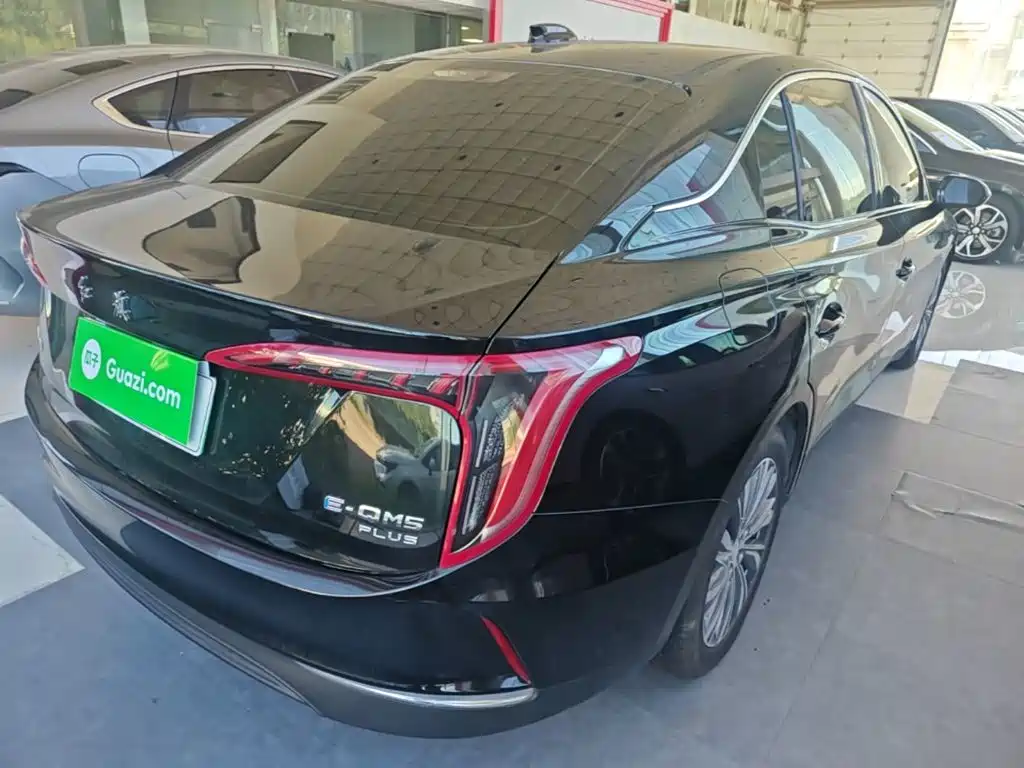 Hongqi Hongqi E-QM5 — миниатюра 7