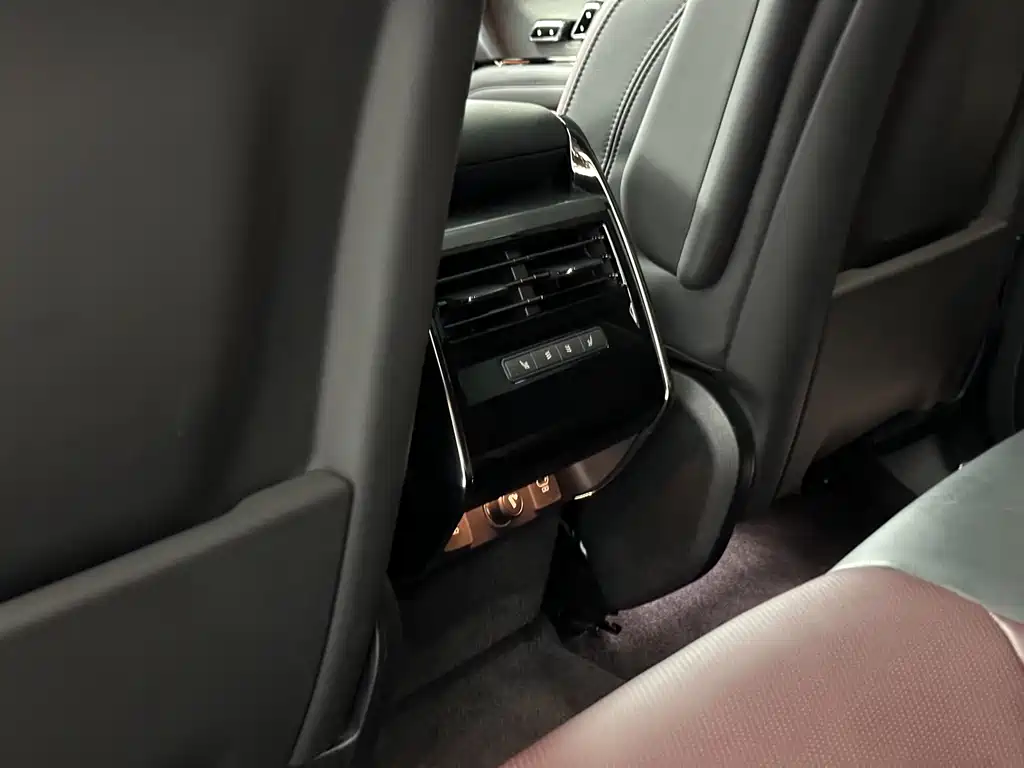 Land Rover Sport — миниатюра 17