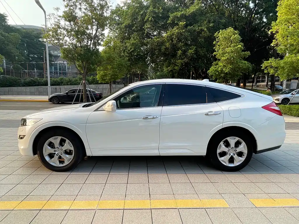 Honda Crosstour — миниатюра 4