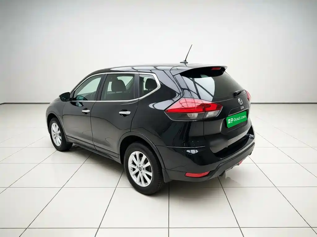 Nissan X-Trail — миниатюра 4