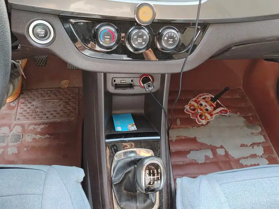 Baojun 310W — миниатюра 16