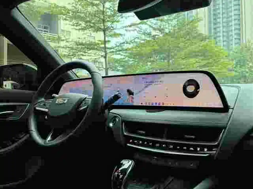 Cadillac CT5 — миниатюра 9