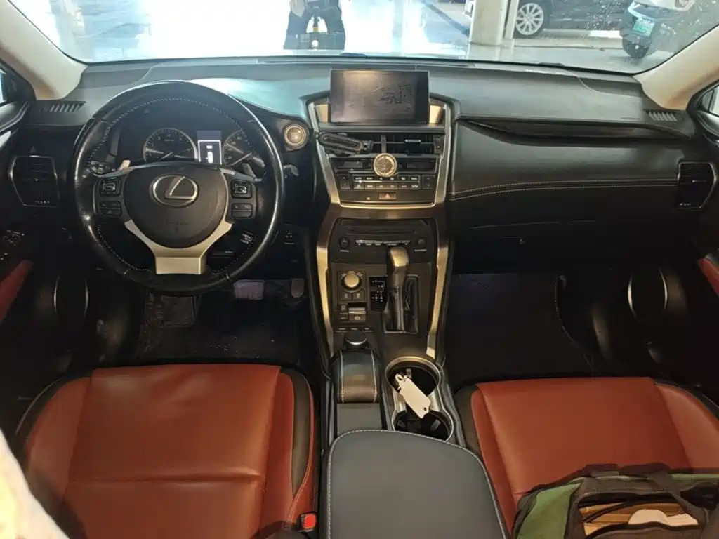 Lexus NX — миниатюра 10