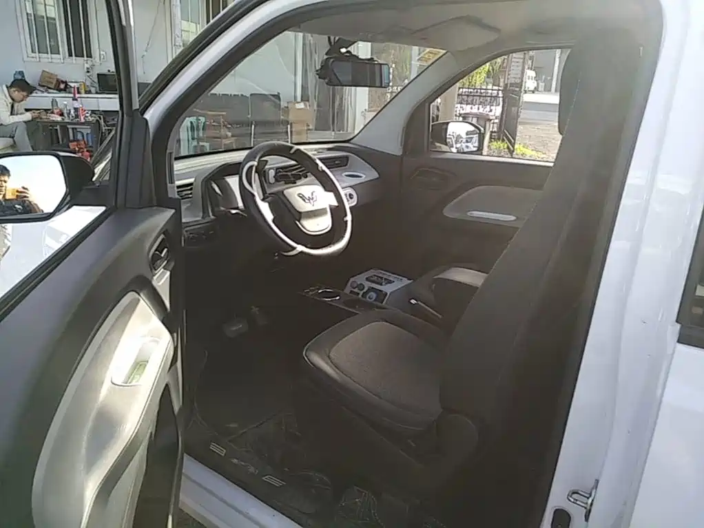Wuling MINIEV — миниатюра 16