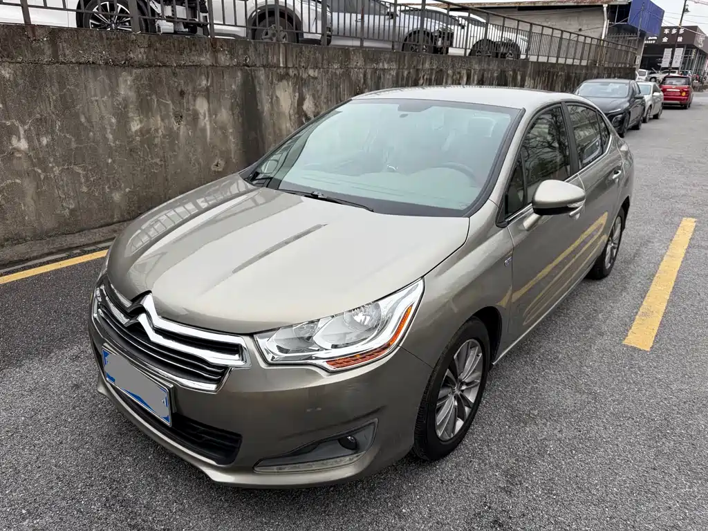 Citroen C4L 2015