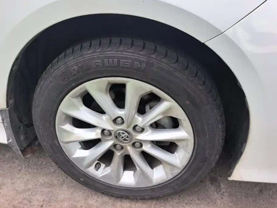 Toyota Corolla — миниатюра 6