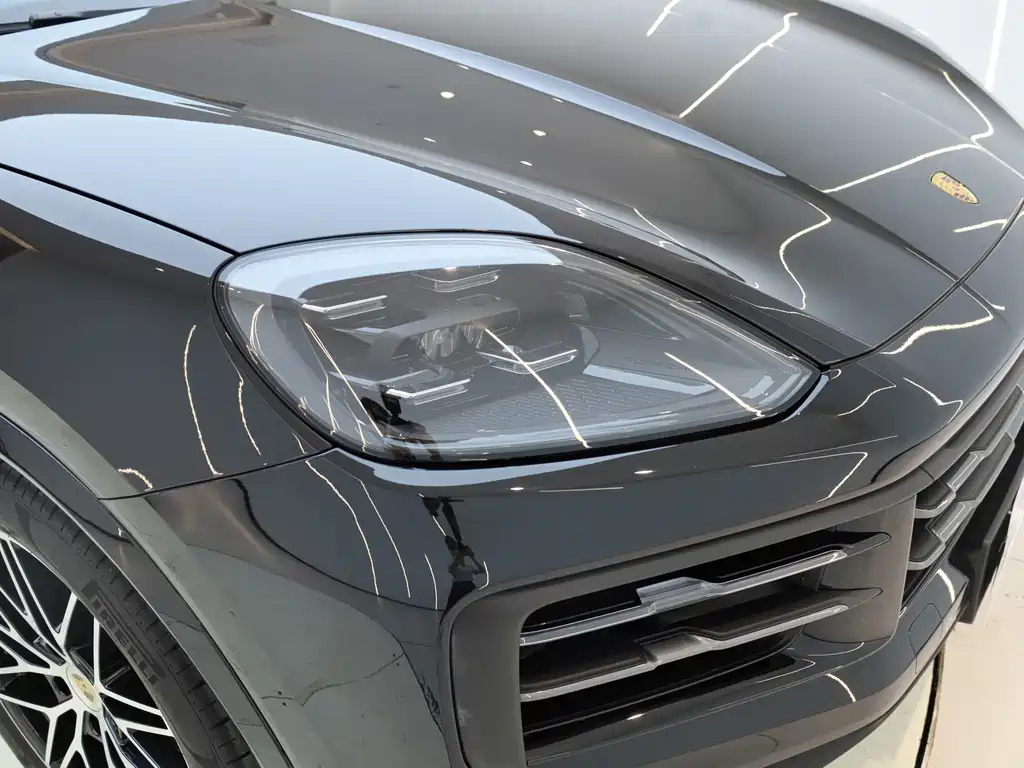 Porsche Cayenne — миниатюра 29