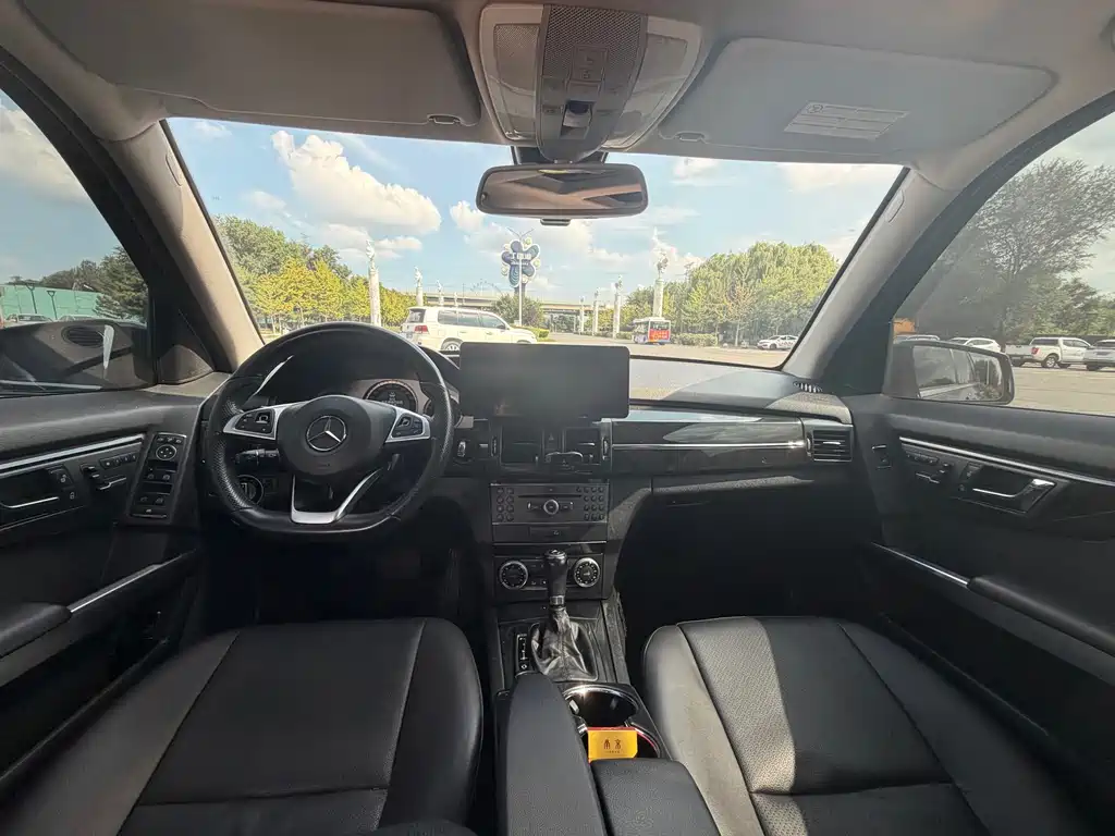 Mercedes-Benz GLK-Class (Import) — миниатюра 5