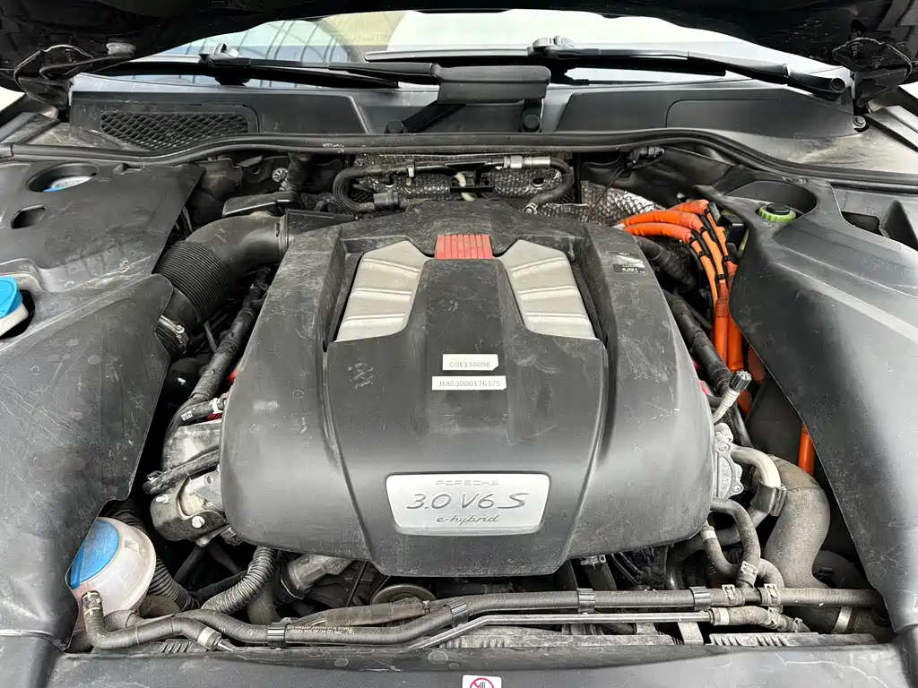 PORSCHE CAYENNE NEW ENERGY