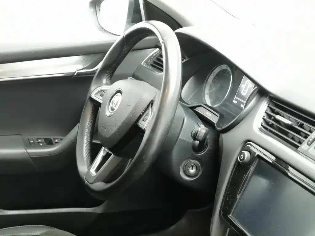 Skoda Octavia — миниатюра 22