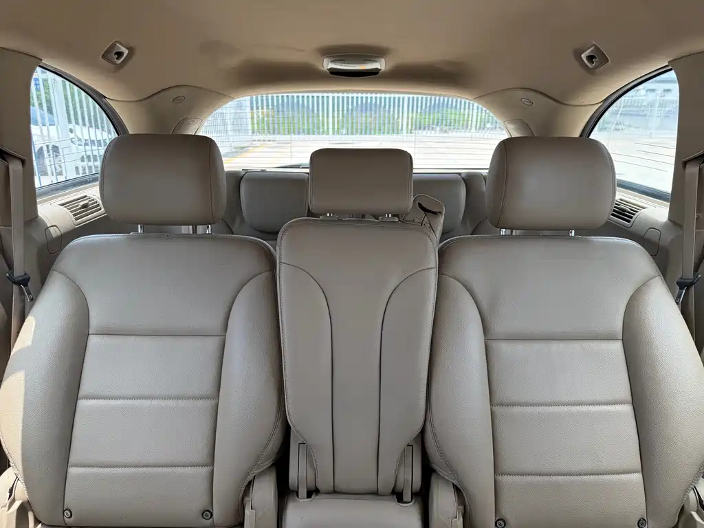 Mercedes-Benz R 2011 R 300 L