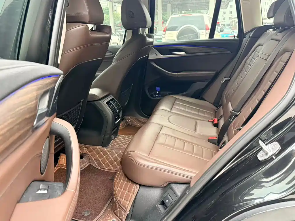 BMW X3 2018 xDrive28i Luxury VI