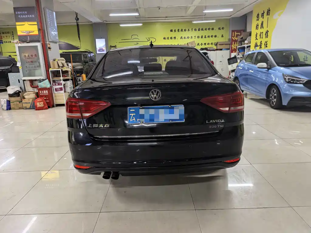 Volkswagen Lavida — миниатюра 4