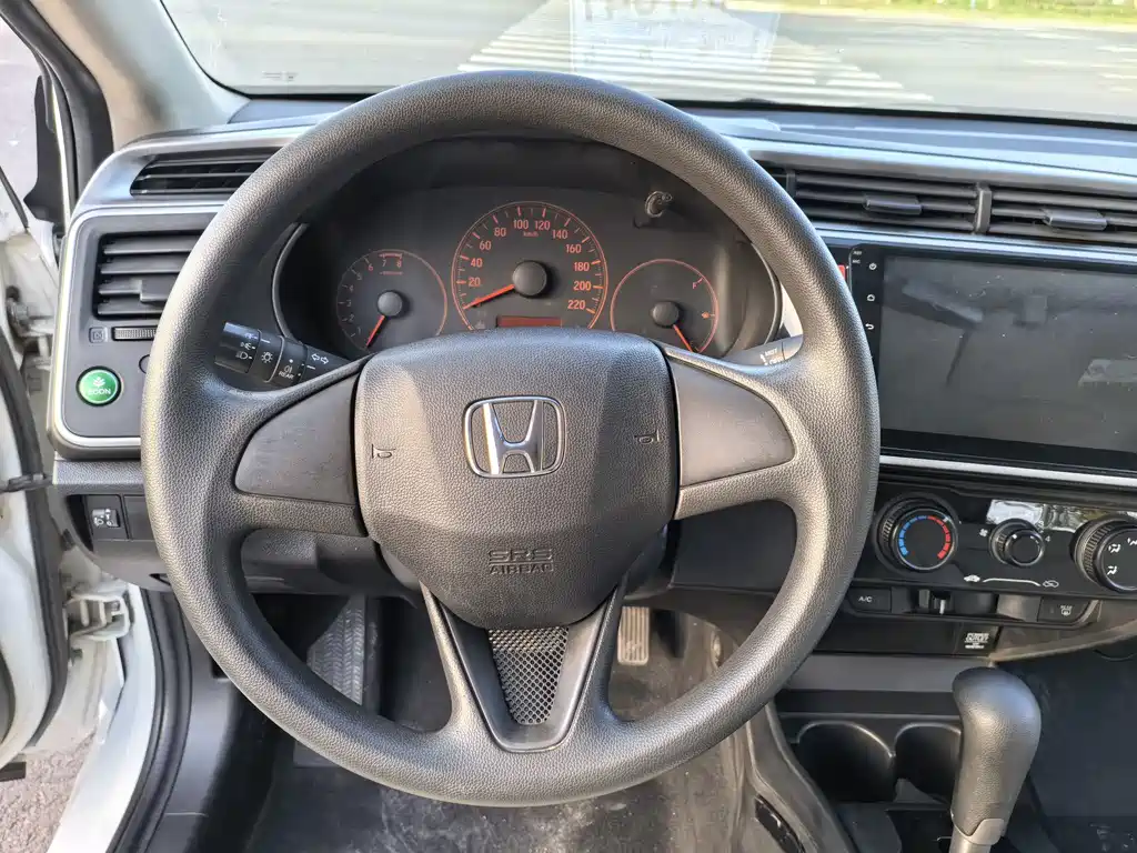 Honda City — миниатюра 10