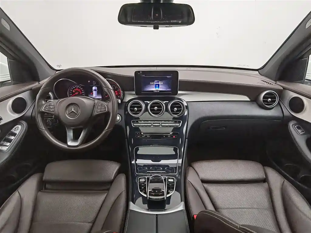 Mercedes-Benz GLC 2018 GLC 200 4MATIC