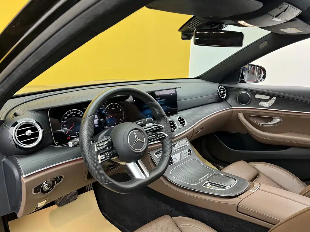 Mercedes-Benz E-Class E 2022 E 300 L Sport Fashion
