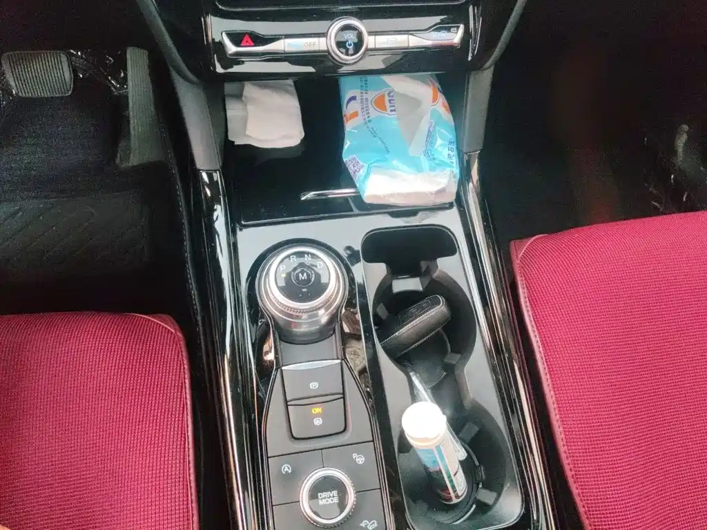 Ford Explorer — миниатюра 7