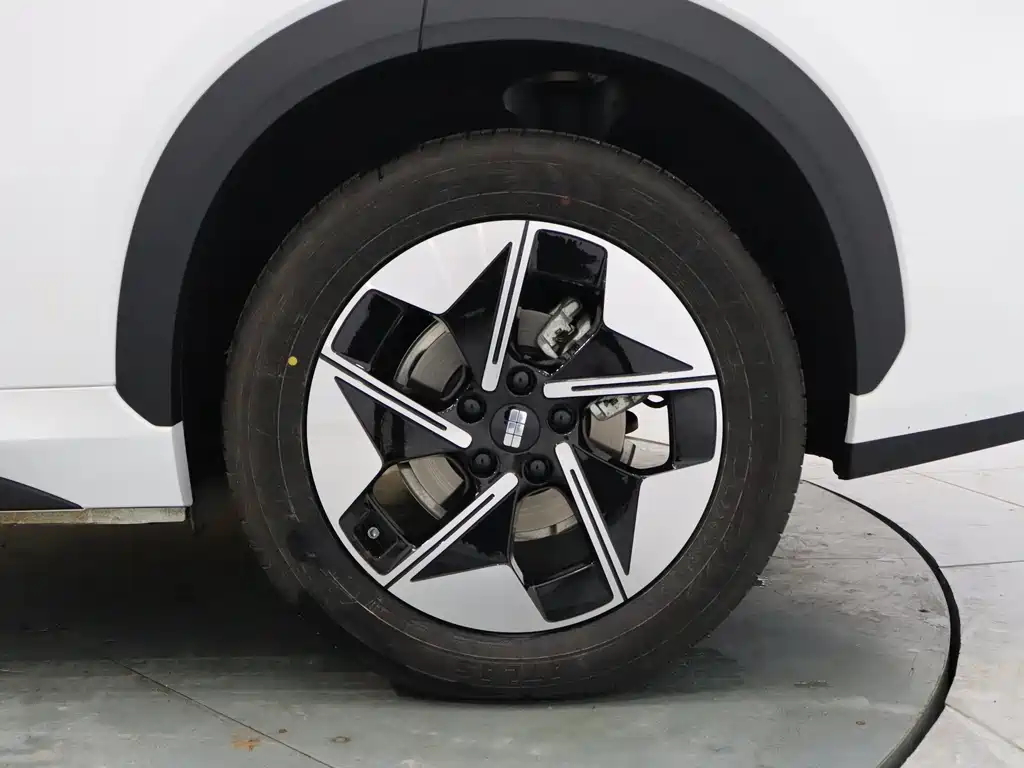 GEELY GALAXY GALAXY E5