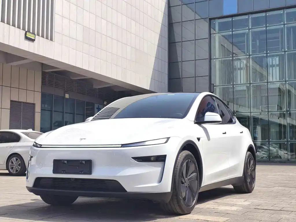 Tesla Model Y 2026