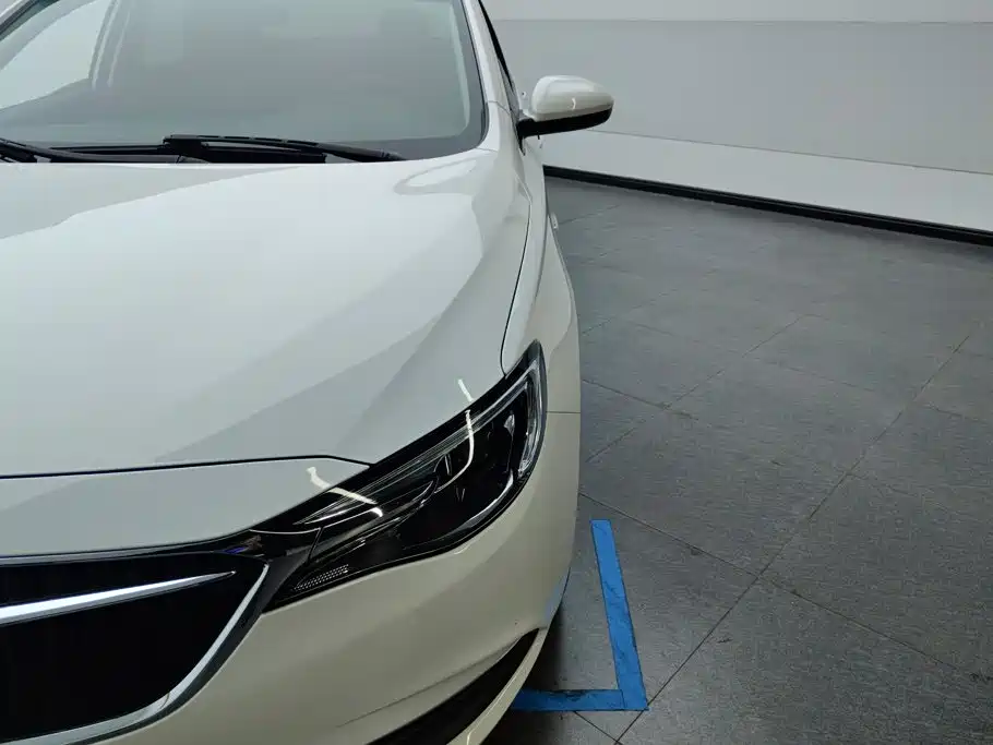 Buick Excelle — миниатюра 5