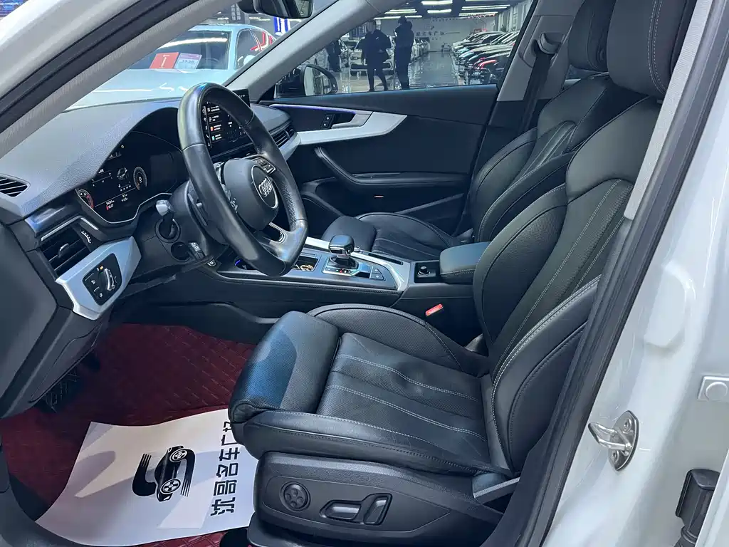 Audi A4L 2022 40 TFSI Luxury