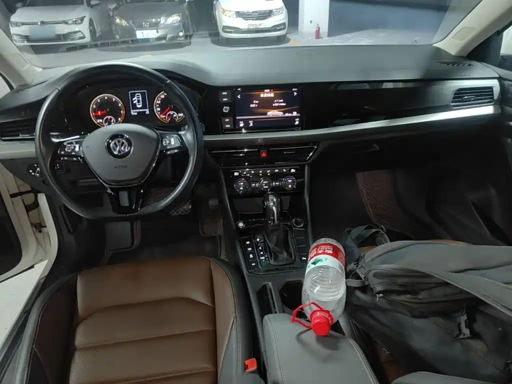 Volkswagen Lavida — миниатюра 10