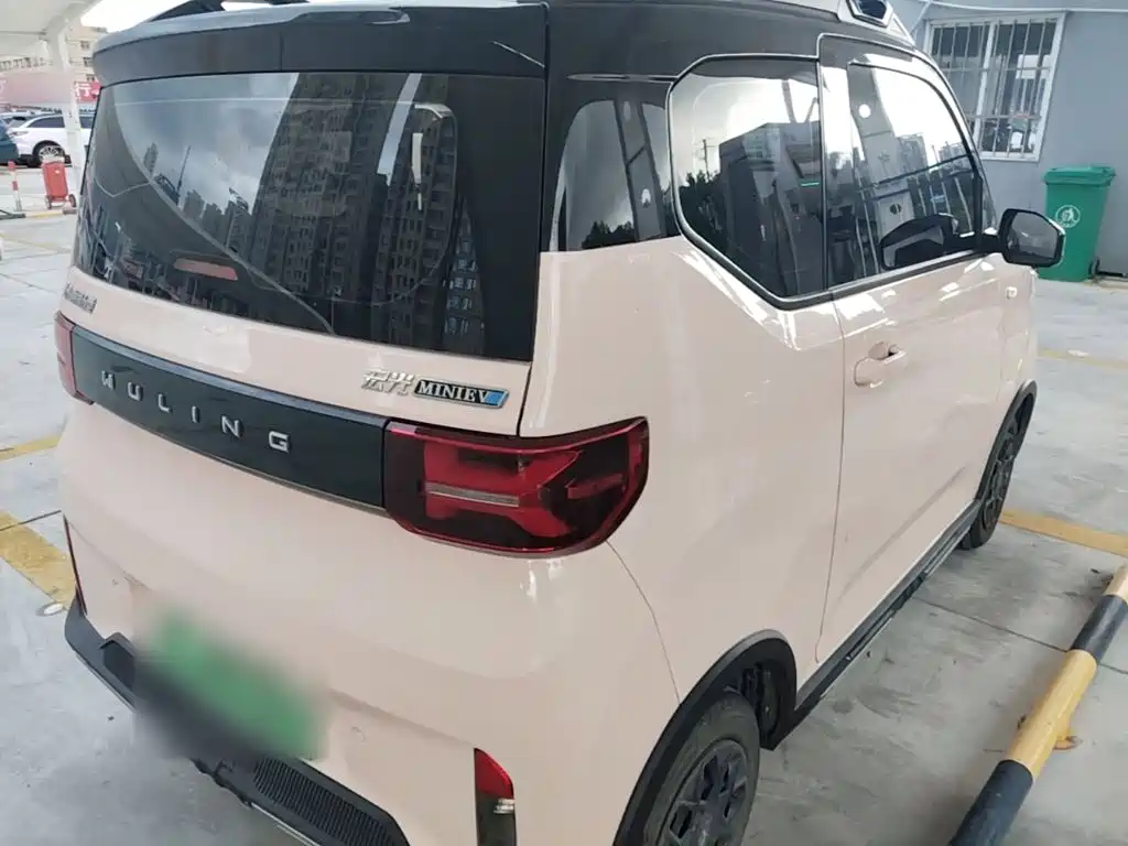 Wuling MINIEV — миниатюра 7
